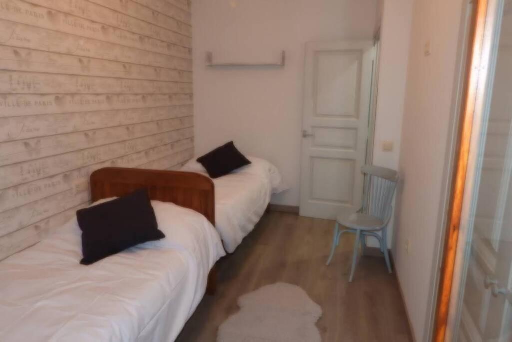 Bassiero Apartament Эстерри-д'Анеу Экстерьер фото