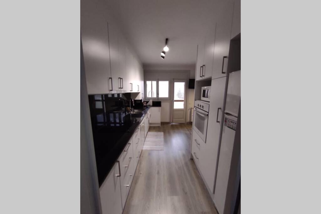 Bassiero Apartament Эстерри-д'Анеу Экстерьер фото